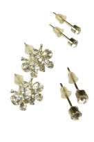 3 páry náušnic s kamínky