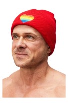 Zimní čepice s duhovým srdíčkem